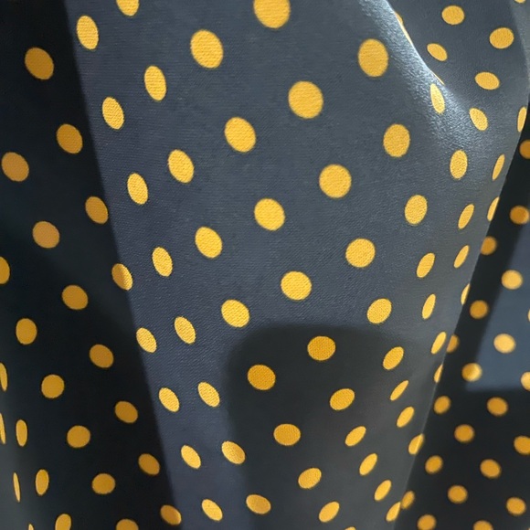 Ann Taylor flutter sleeve blouse. Navy with gold polka dots. Lined in navy. XL - Picture 3 of 4